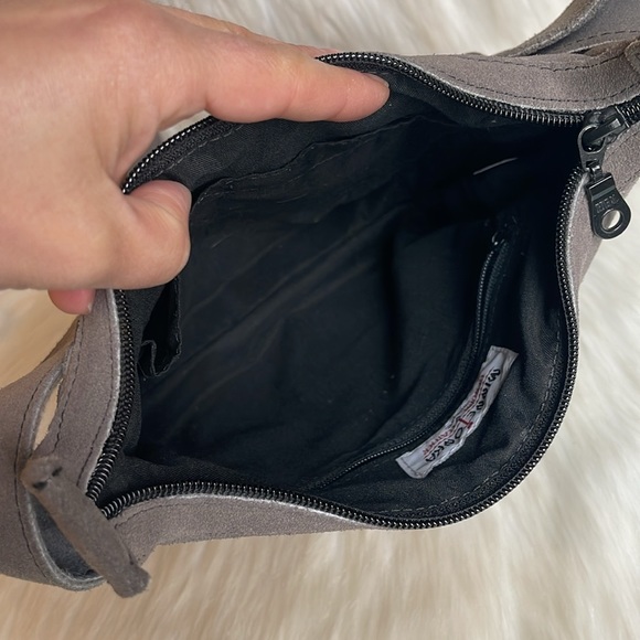 Minnetonka Fringe Genuine Leather Crossbody - Picture 13 of 16